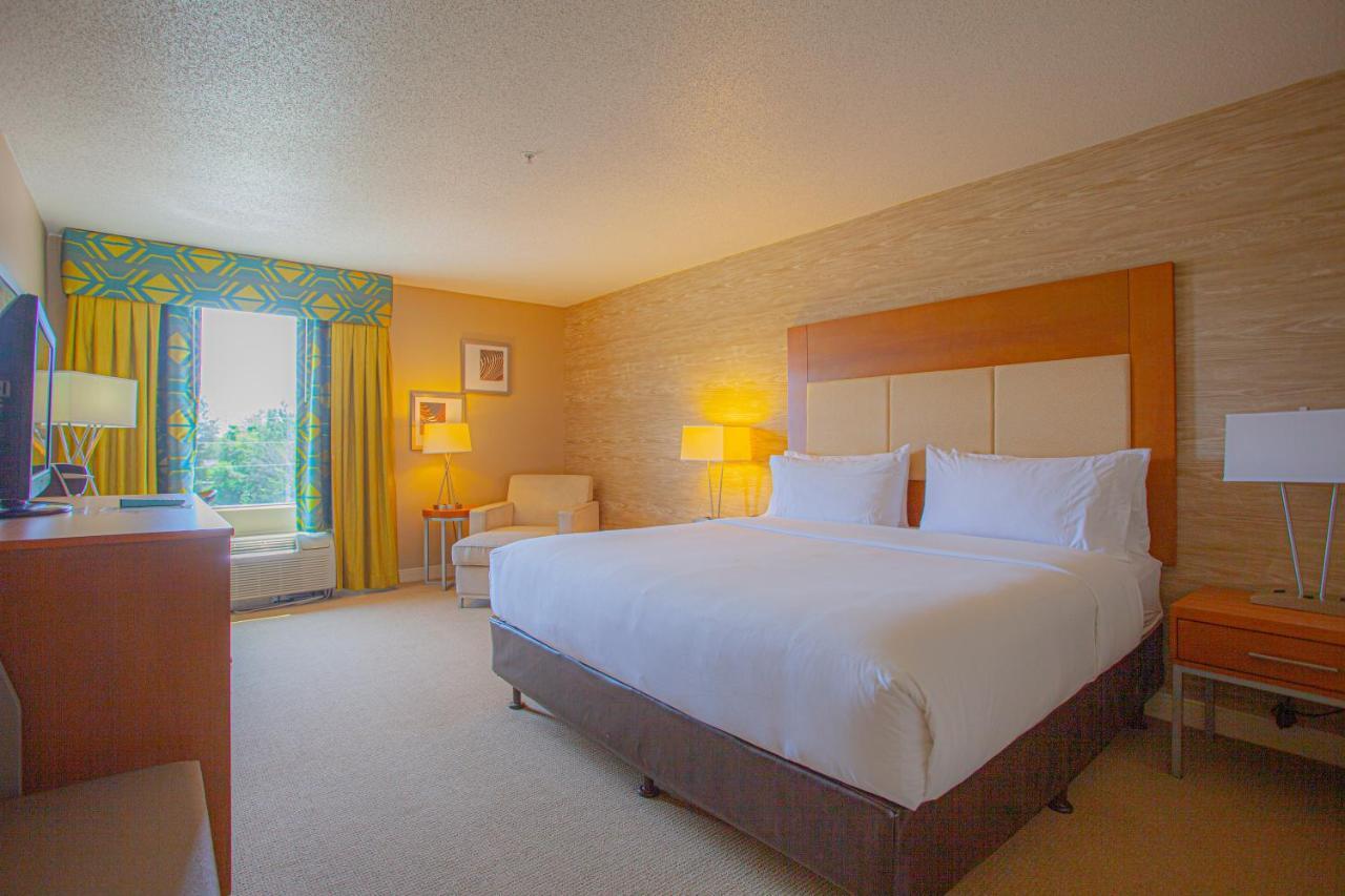 Holiday Inn & Suites Spring - The Woodlands Exteriér fotografie
