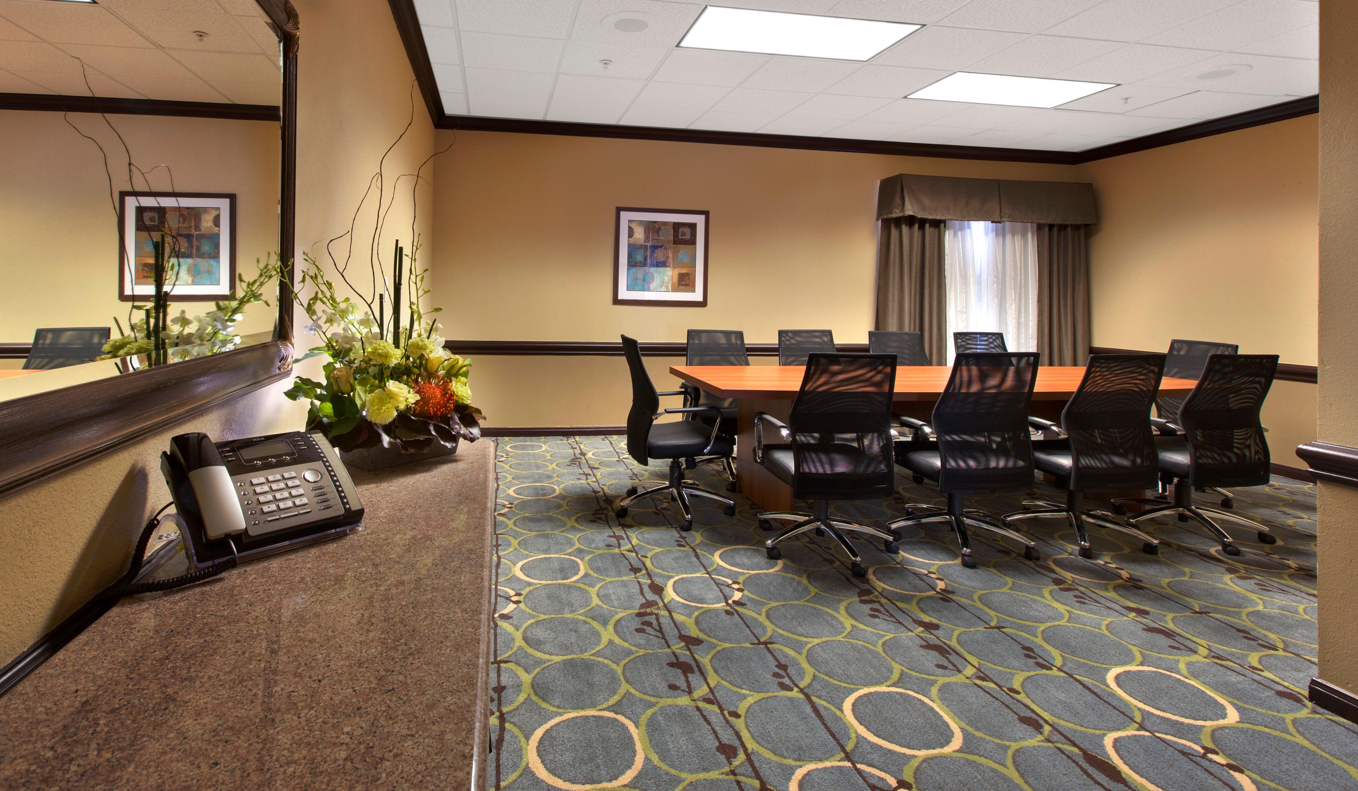Holiday Inn & Suites Spring - The Woodlands Exteriér fotografie